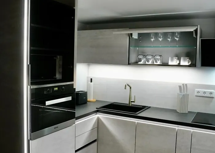 Altstadt Apartment *